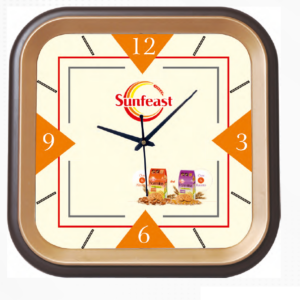 suqare shaped wall clock